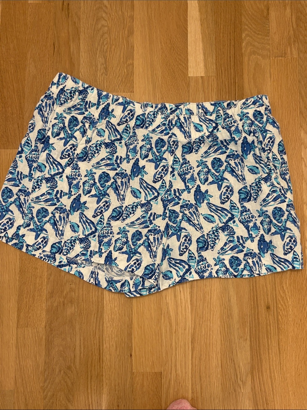 Lilly Pulitzer Blue & White Seashell Print Shorts